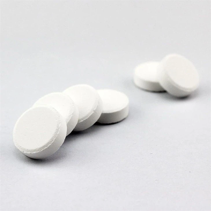 High Quality Chlorine Swimming Pool Chemical SDIC 60%